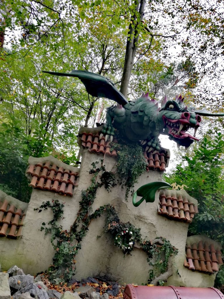 Le dragon du bois des contes
